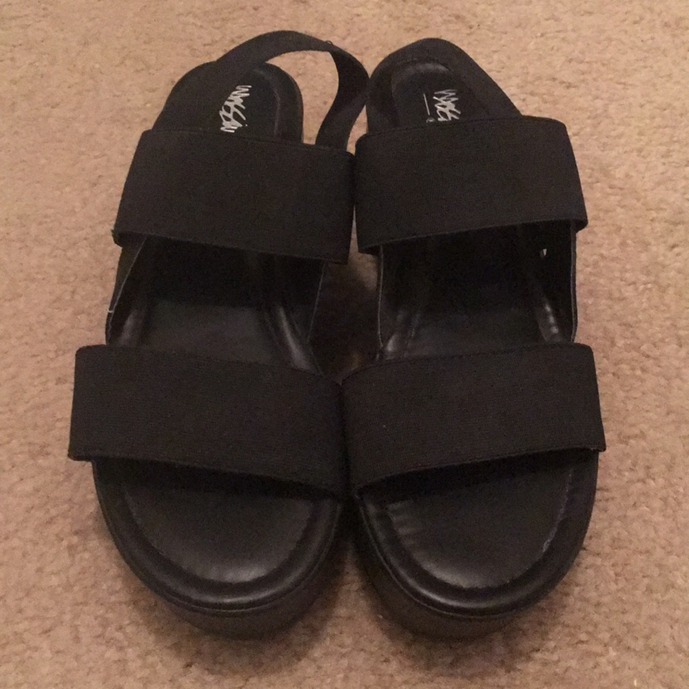 Platform wedge sandals